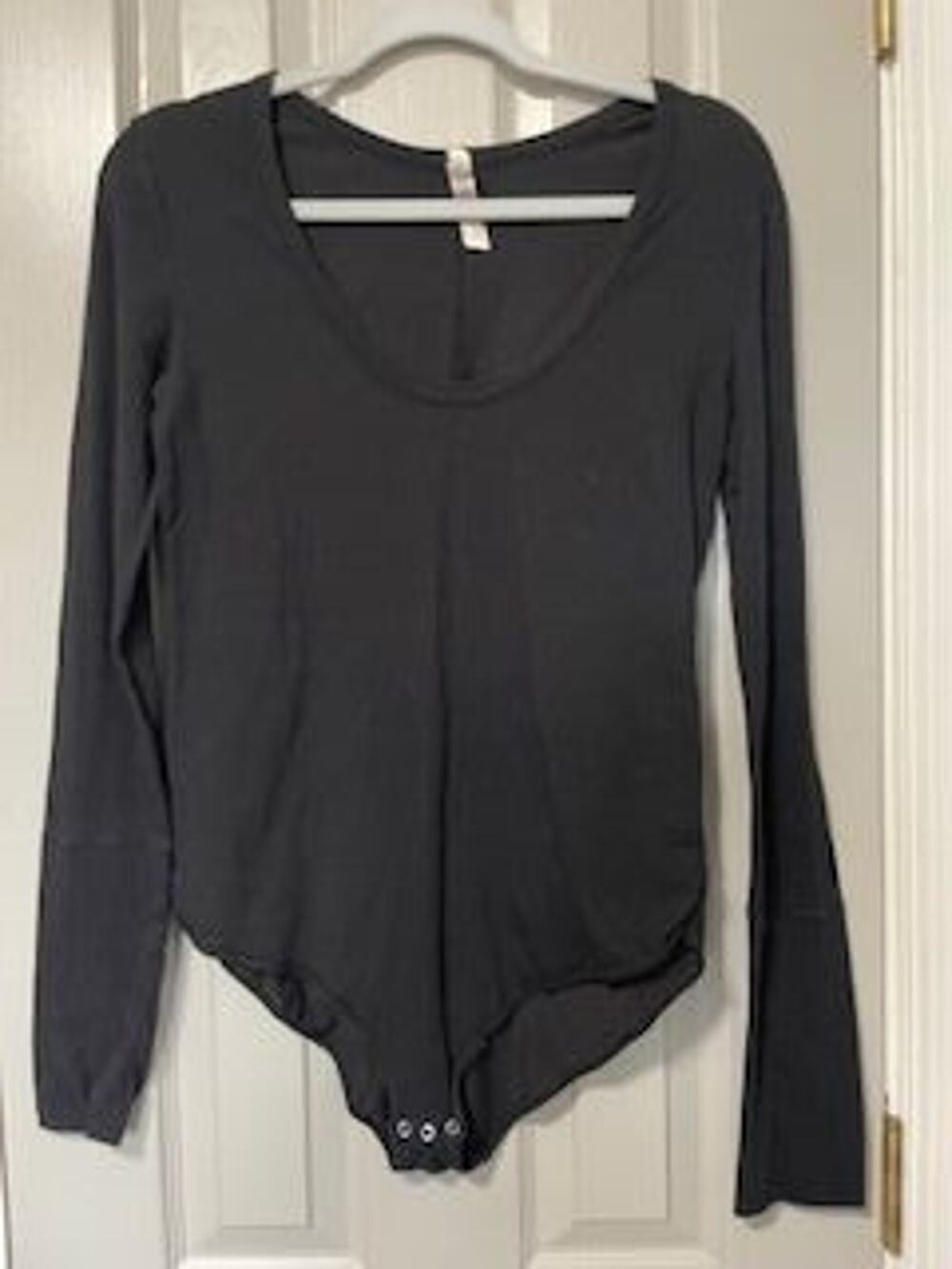 #T20 PRE-LOVED Intimately Free People long sleeve bodysuit size Large